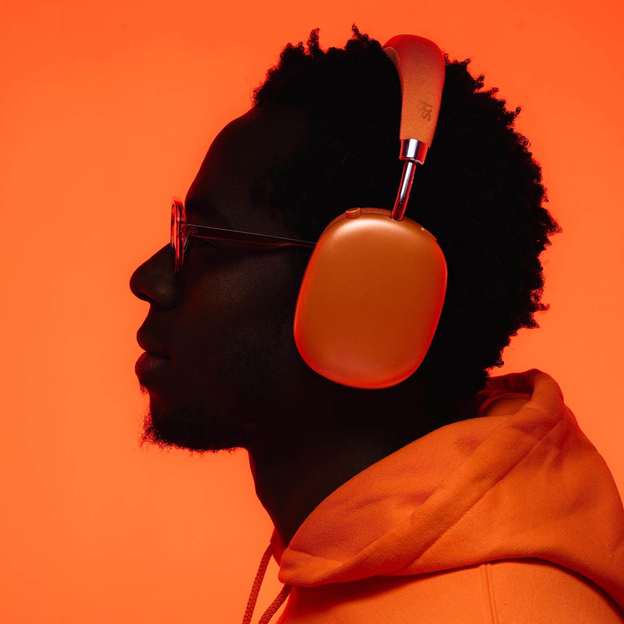 Audifonos Inalambricos On Ear STF Cherry 20 Hrs Naranja — imagen 6