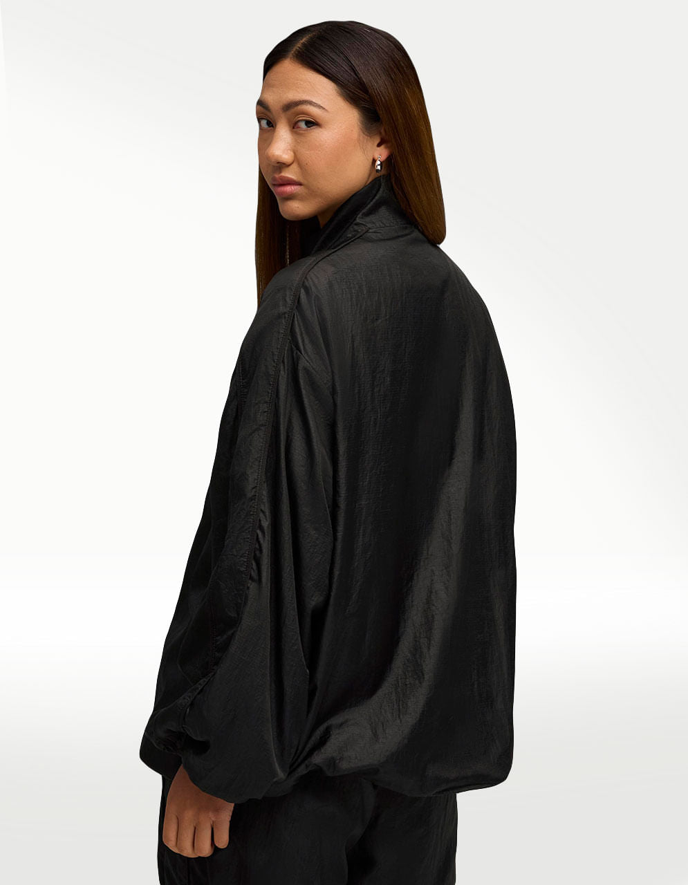 Chamarra Puma X Rosé T7 Oversized Track Negro - Mujer — imagen 4