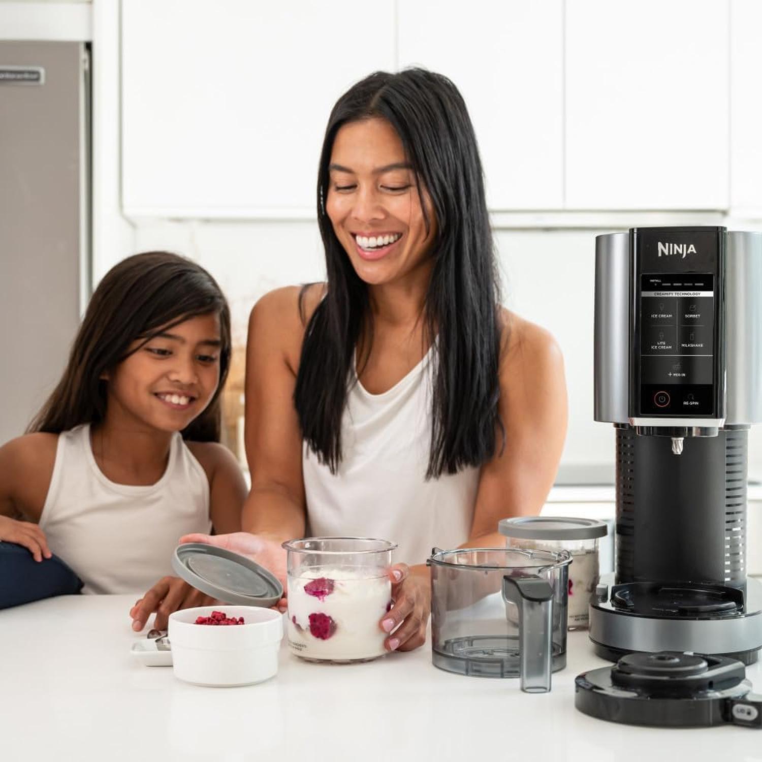 Máquina para Hacer Helado Ninja CREAMi NC300 7 Programas 454 g Negro — imagen 3