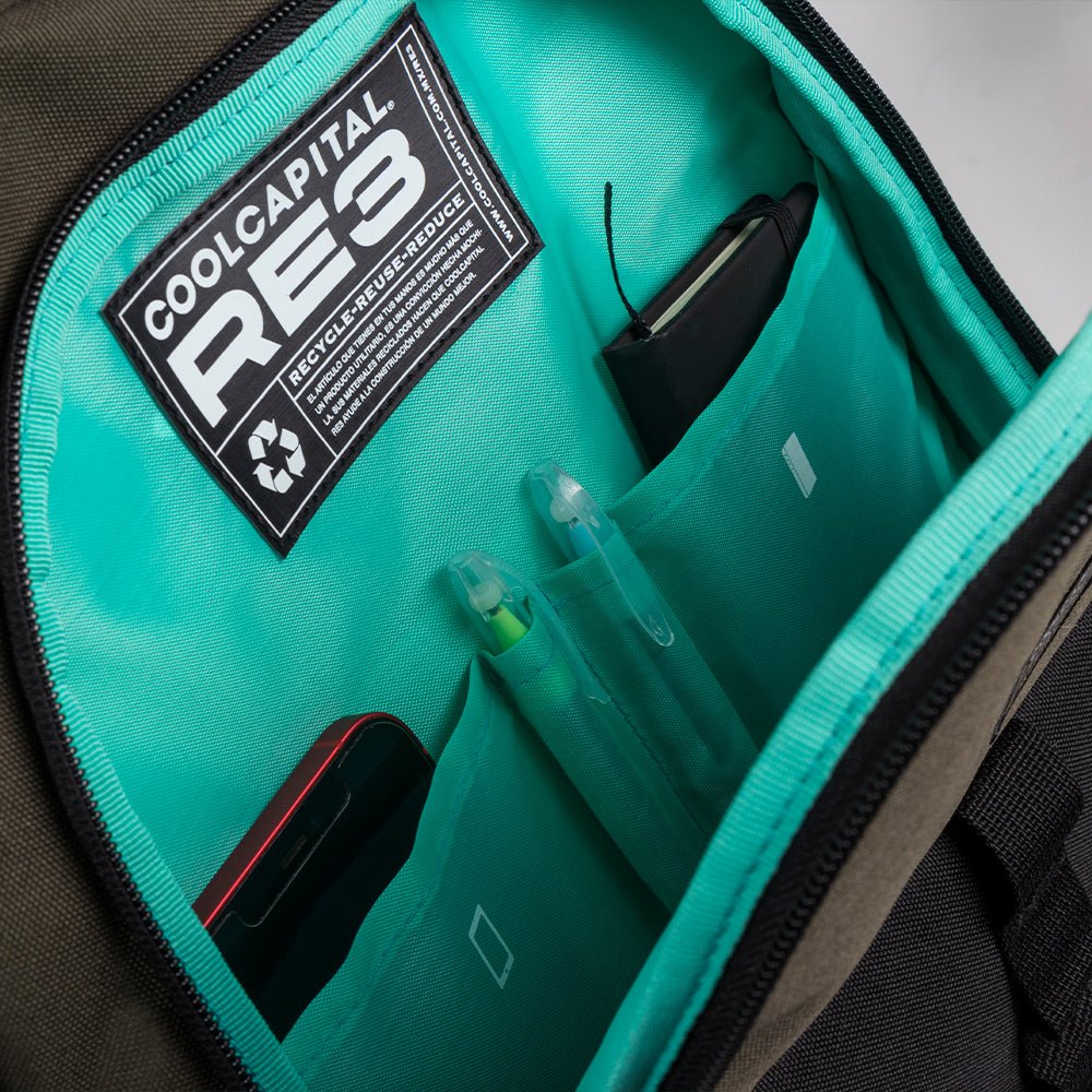 Combo Ecológico: Mochila materiales Reciclados + Audífono Inalámbrico In-ear Energy Sistem Eco — imagen 11