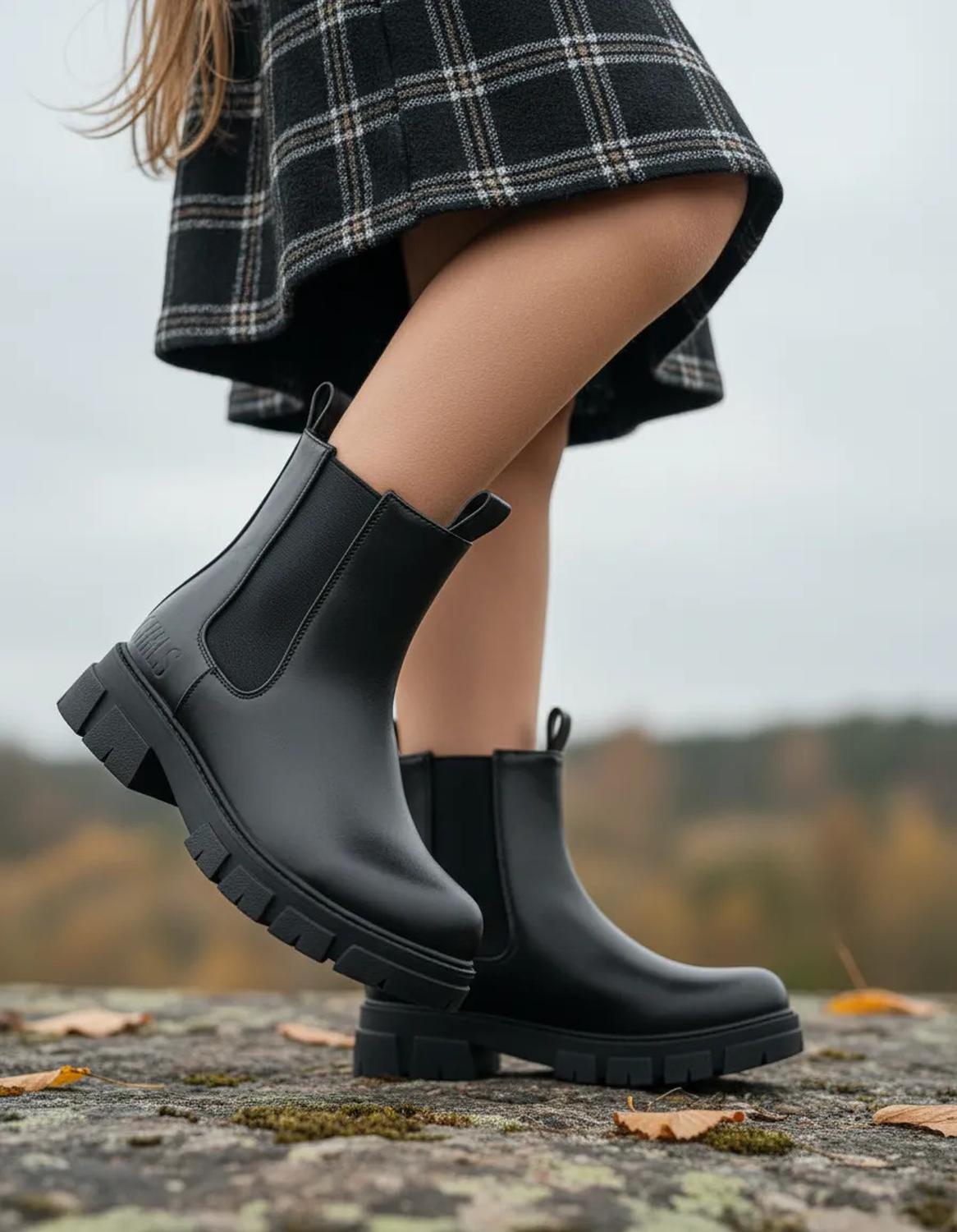 Bota Corta Niña Vivis Shoes K Moto Liso 1046919 — imagen 1