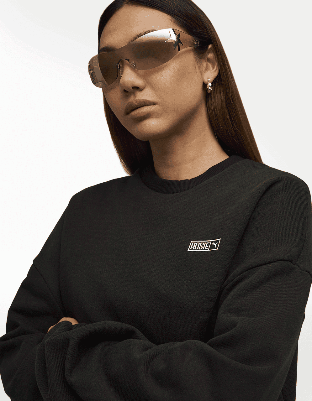 Sudadera Puma X Rosé Oversized Crew TR Negro - Mujer — imagen 4