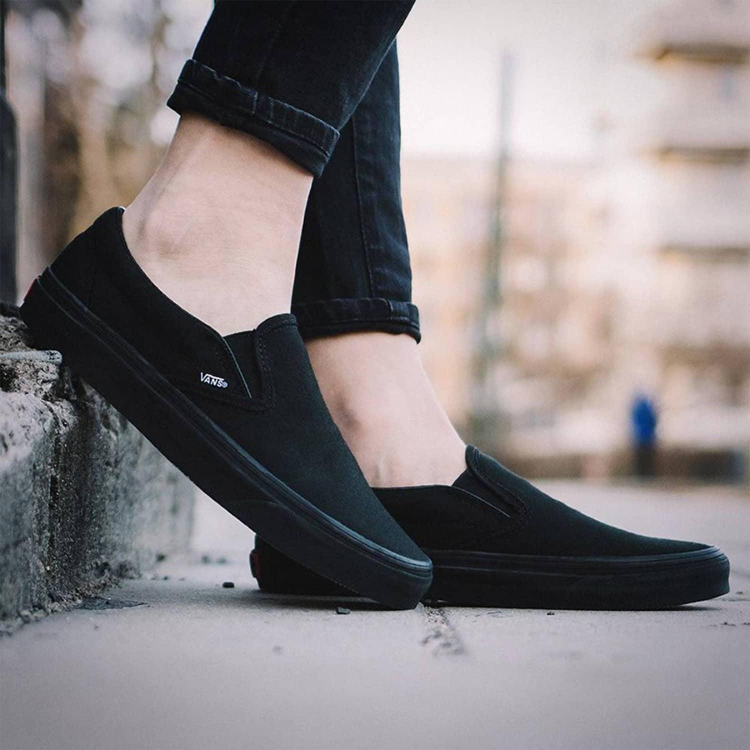 Tenis Vans Classic Slip-On para Hombre. VN000EYEBKA — imagen 5