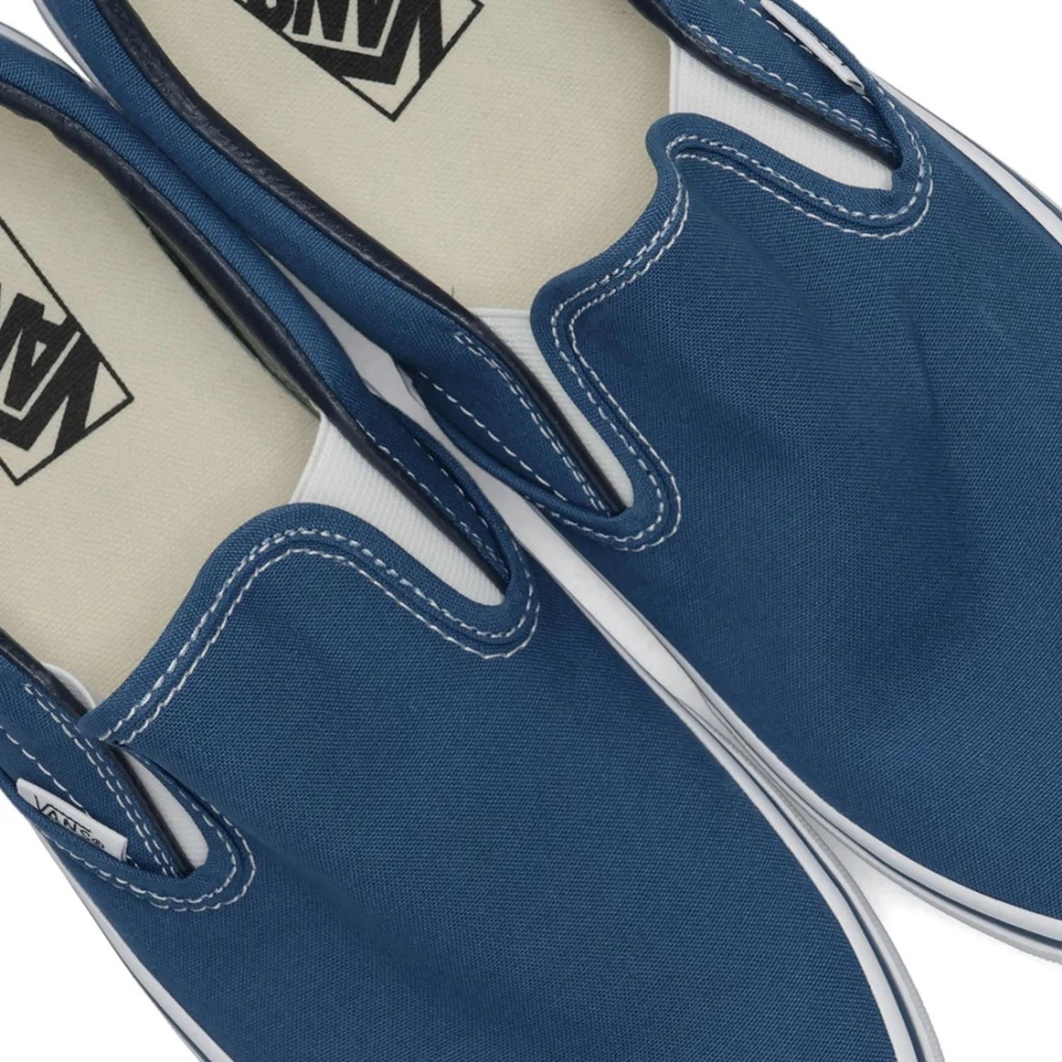 Tenis Vans Classic Slip-On para Hombre. VN000EYENVY — imagen 4